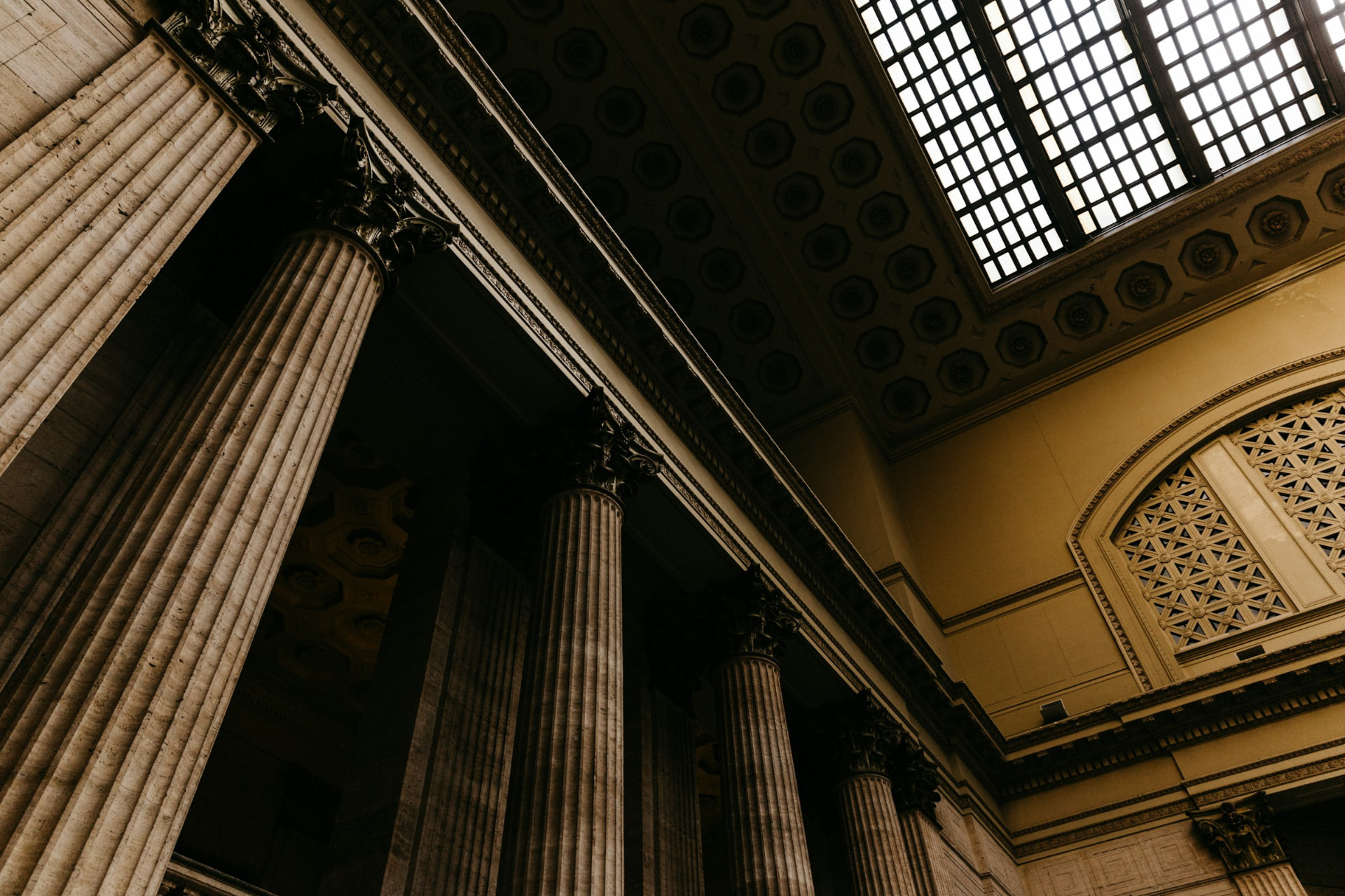 Colonnes d'un palais de justice